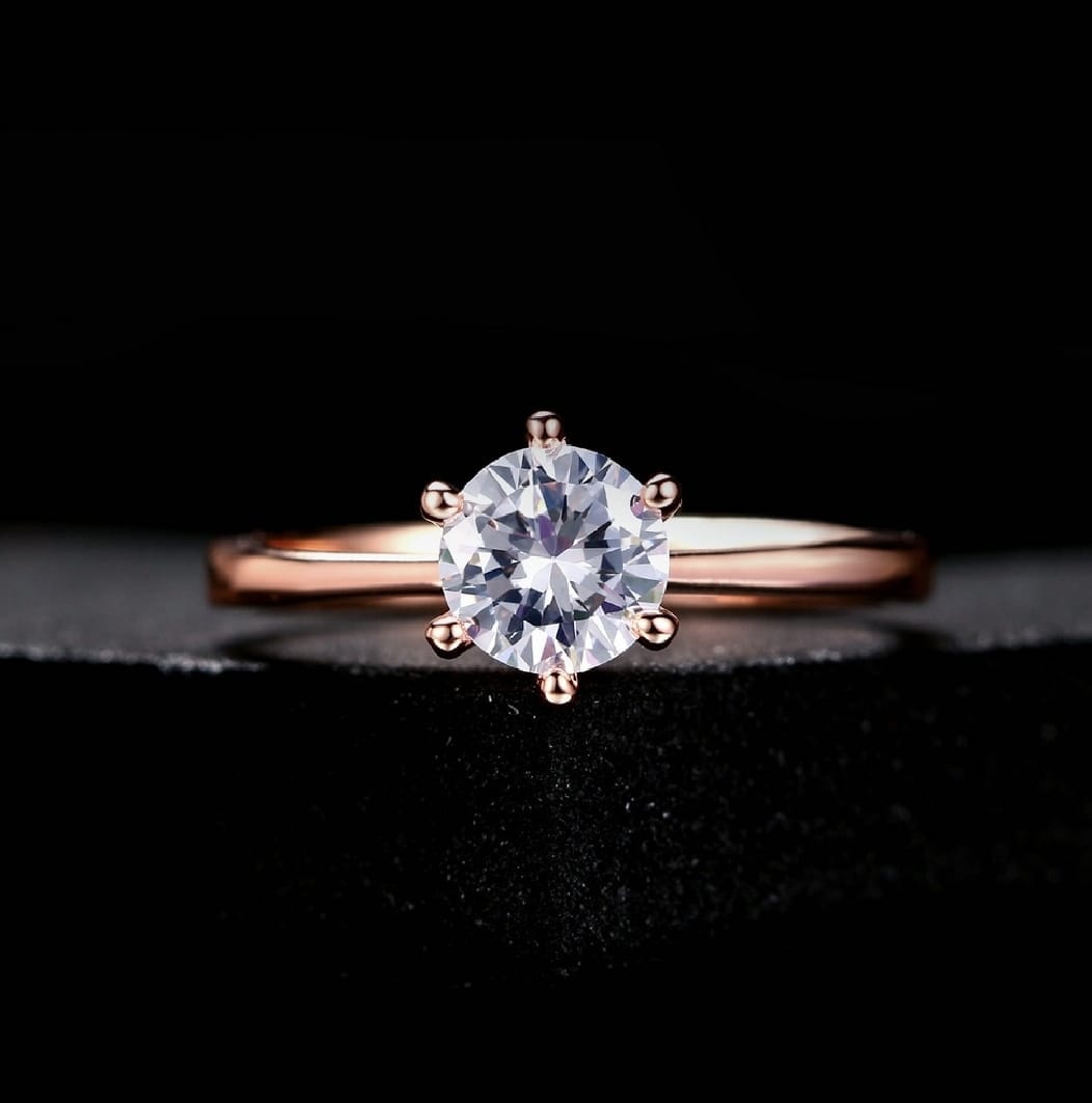 CLASSIC SOLITAIRE RING