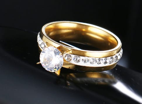 DIAMOND ENGAGEMENT RING WITH PAVE BAND